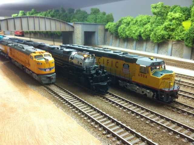 Athearn/UP Big Power