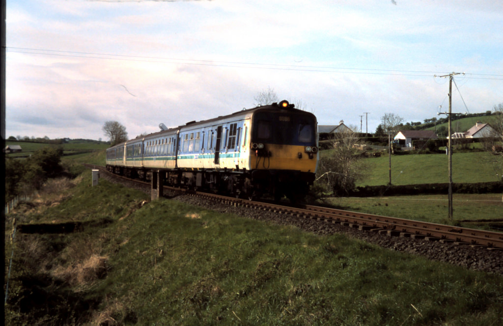 Northern Ireland Railways Class 80 Power Car 86 approaches Killagan 17th May 2003