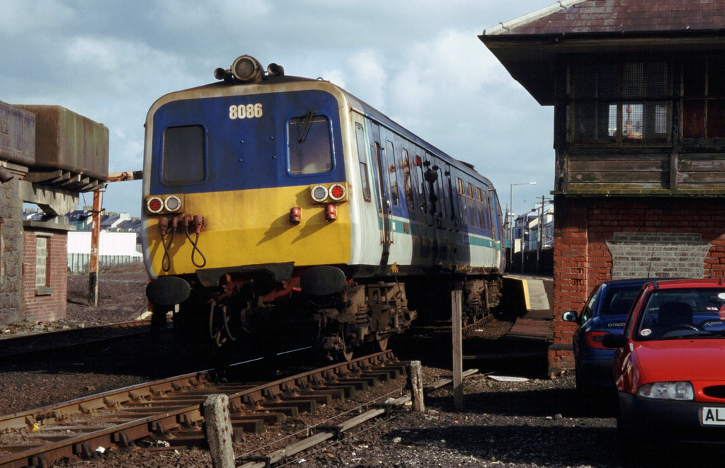 Northern Ireland Railways DEMU Class 80 Power Car 86 enters Portrush Easter Tuesday 2002