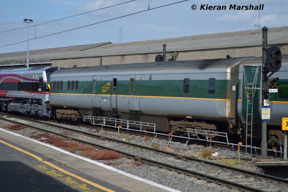 89605 departs Connolly, 18/6/15
