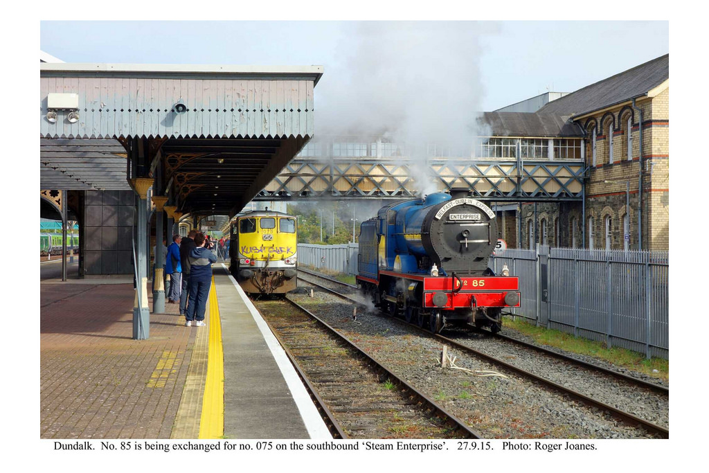 Dundalk. No. 85 being exchanged for no. 075 on trip to Dublin. 27.9.15