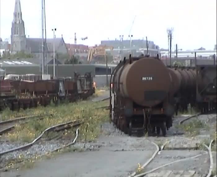 Alexandra Road 088 Tara's June2003