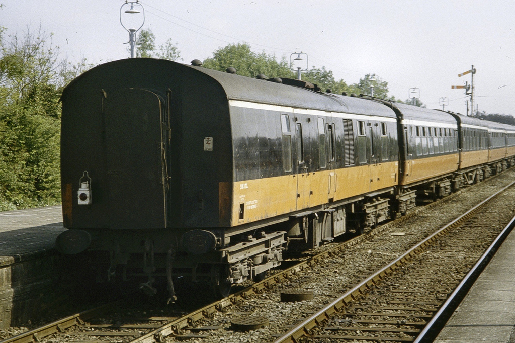 CIE Generating Steam Van 3183 (ex-BR) Ballybrophy