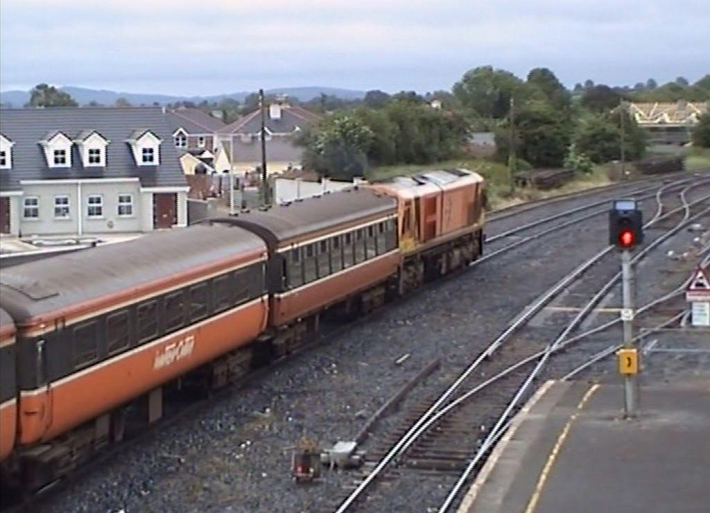 Portarlington Cork to Dublin Craven in set with Mark 2D In use June2003