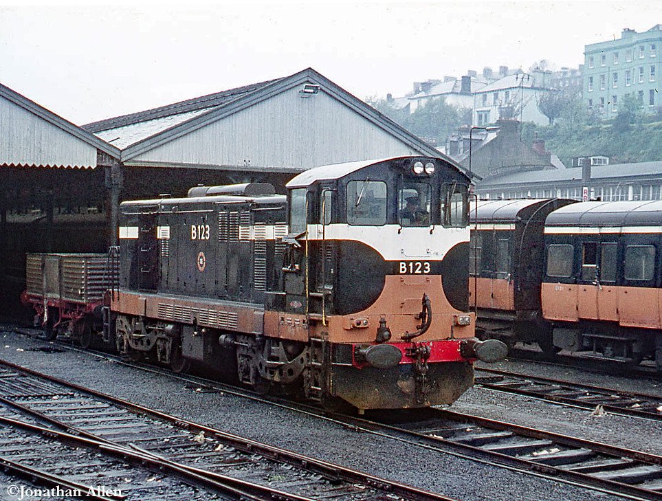 B123 Cork carriage sheds