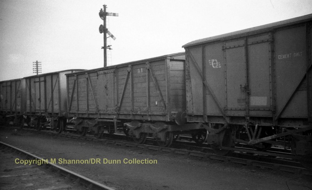 402 Belfast Grosvenor Rd, Bogie Grain van 1706 + CIE vans. 17Mar65 (Mike Shannon)  402