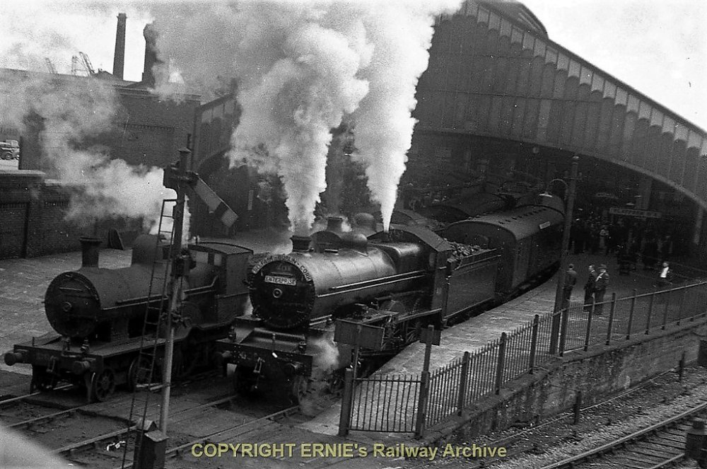 CIE 1953-06-20 Cork, 401 on through Dublin- Belfast 'Enterprise  037