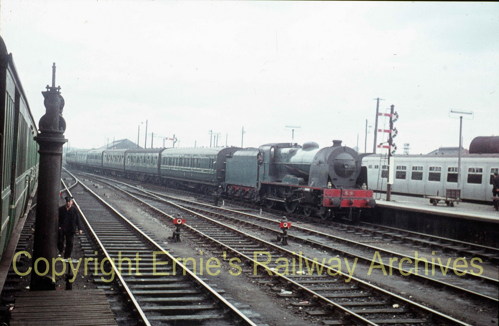 aa Dublin_Amiens_St_uta_59_Erne_3jun61