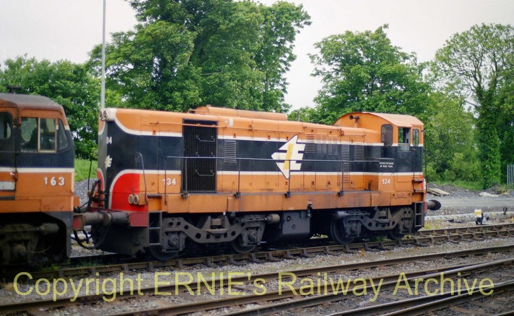 f Limerick Junc 163'134 May 2003 a322