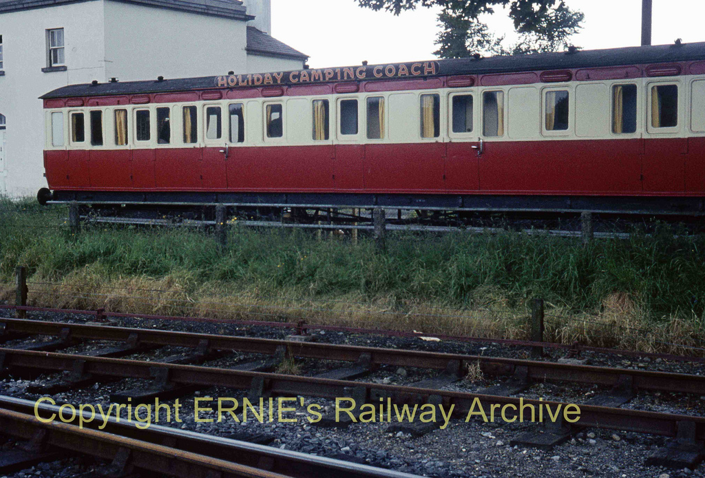 f_Killarney_Camping_coachI_jun64_LD102