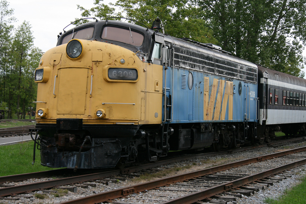 Via Rail FP9A