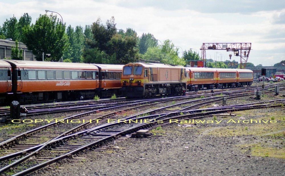ac Heuston 225 June 2001 a016