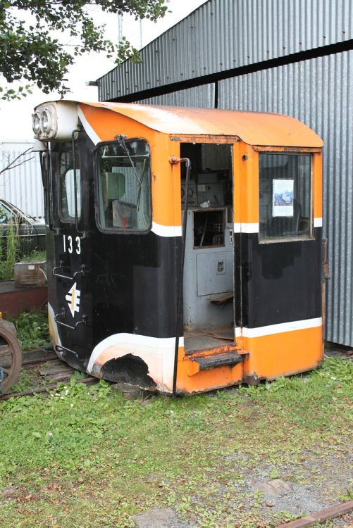 IE Loco Cab at C & L Dromod