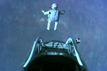 felix-baumgartner-supersonic-freefall-leap.jpg?1350250834