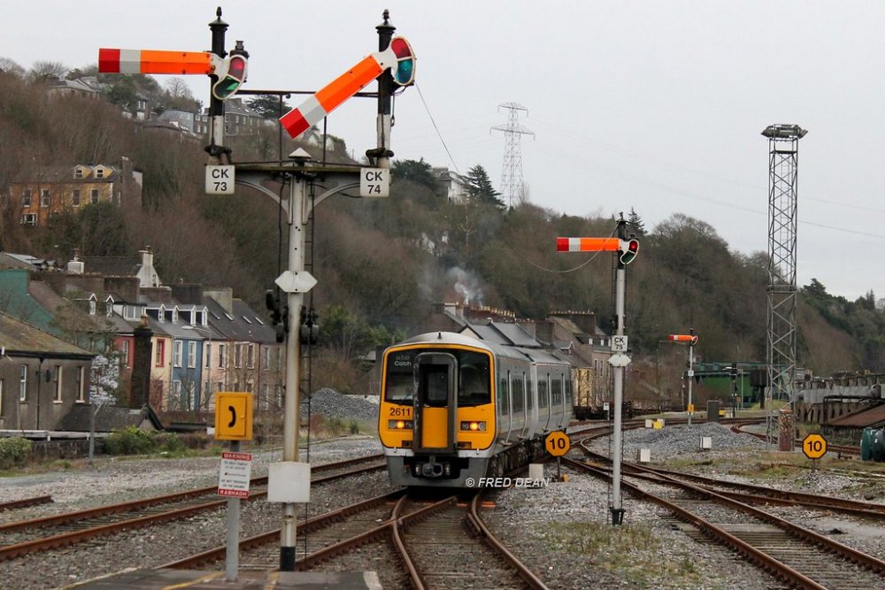 Irish Rail 2612/11 in Kent Station.