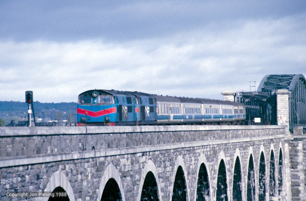 Hunslet 101 and 102 at Drogheda