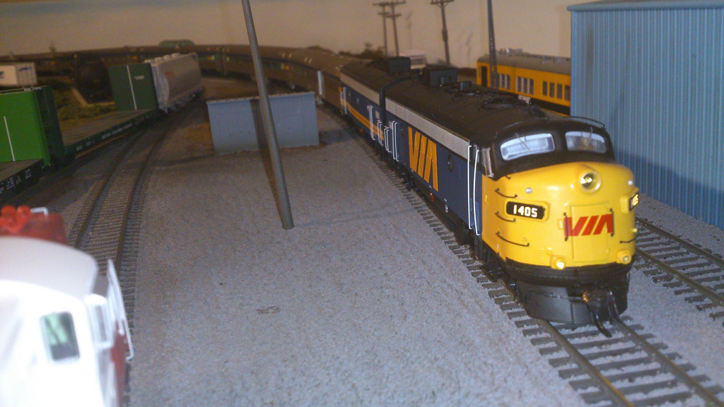 "The Canadian" Rapido Trains FP9A