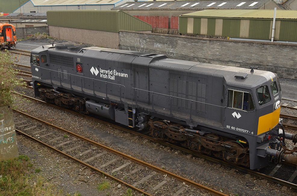 92 60 0117077 - 4 or simply 077 at North Wall in her new Livery