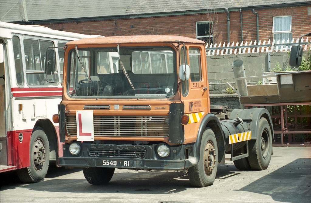 5549RI  Leyland Beaver SLT1 inchicore Works 16/6/96