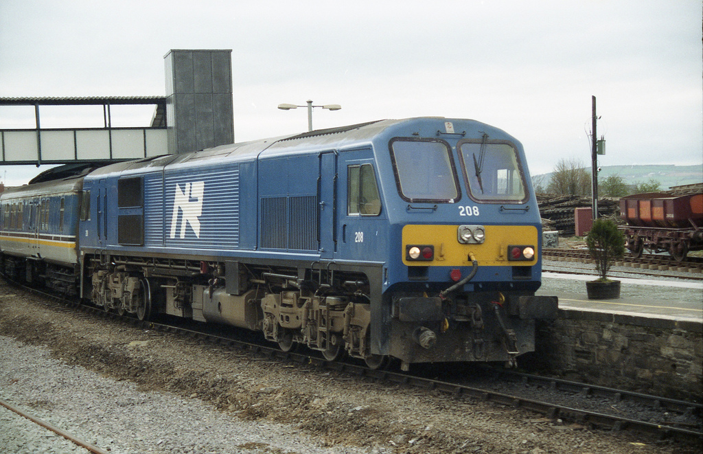 NIR GM 201 class 208 Drogheda April 1997