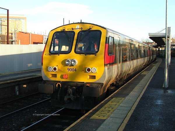 18.12.05. DD DVT 9004 at Belfast Central Station.