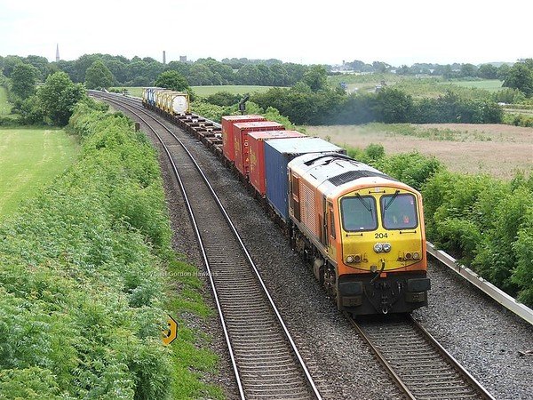 8.6.09 . GM 204 passes Cherryville Junction Co.Kildare.