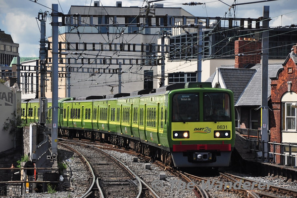 The 1200 Greystones - Malahide arrives into Connolly Station with units 8531 + 8532 + 8502 + 8501. Wed 07.08.13