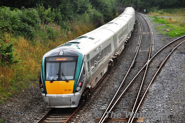 22036 departs Portarlington with the 1725 Heuston - Limerick. Tues 13.08.13