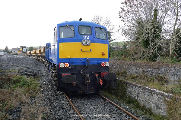 15.11.16. GM 112 & Ballast Train at Poyntzpass