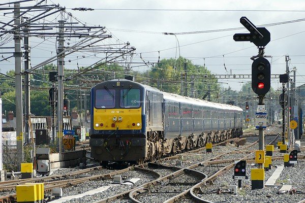 2.9.18. GM 216 arrives with the Belmond Grand Hibernian Train into Dublin Connolly Station on its run from Dundalk.
