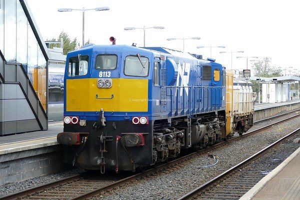 23.9.18. NIR GM 8113 & Water Jetter wagon at Portadown Station.