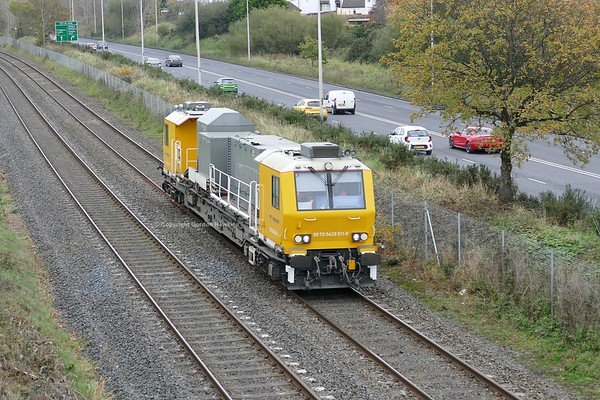 2.11.18. NIR MPV unit passes Seagoe Portadown on Sandite duties from Fortwilliam Depot Belfast to Portadown.