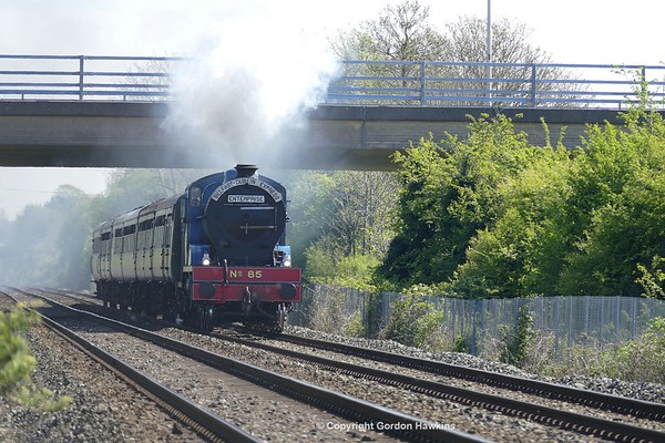 4.5.17. RPSI  Loco 85 Merlin passes Craigavon Lakes  heading from Whitehead to Dublin.