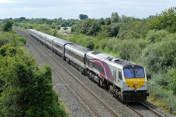 3.7.19. GM 8208 passes Craigavon Lakes hauling the 13:20 Dublin to Belfast Enterprise service.