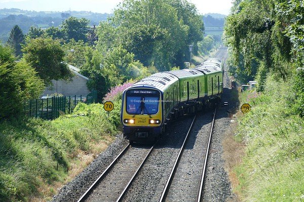 20.7.19. Irish Rail Caf railcars 29427 & 29421 arrive at Portadown , the sets worked empty from Dundalk to work the 10:35 Portadown to Dublin GAA special.