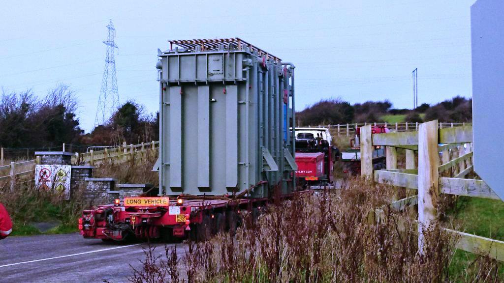 B4Bdwu5IEAAqrpN.jpg:large