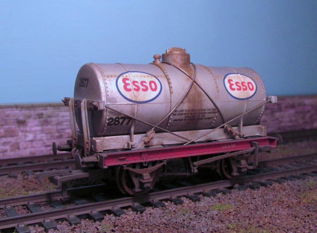 ESSO 14 T silver oil wagon.