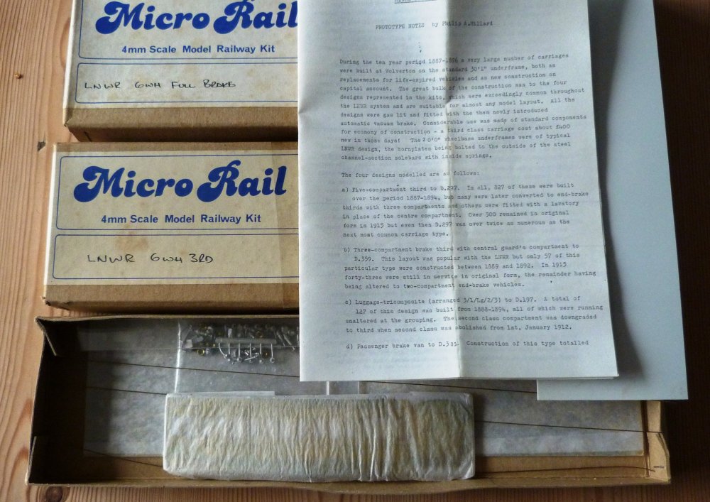 130011407_MicroRailDNGRContents.thumb.JPG.c0f74bcd31b14114b0a17bce3fa3a2ae.JPG