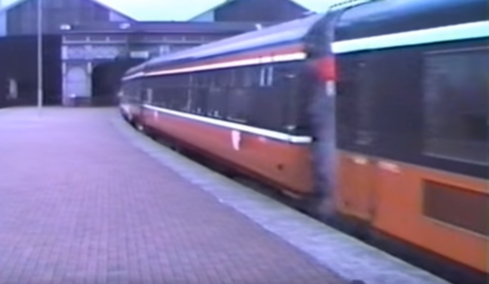 Unusual Livery 1980s Craven Connolly.png