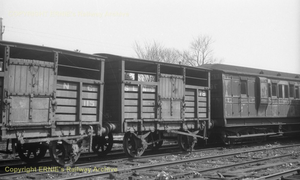 1953-04-22 SLNC Enniskillen Cattle wagons 115 & 78 HCimg228.jpg