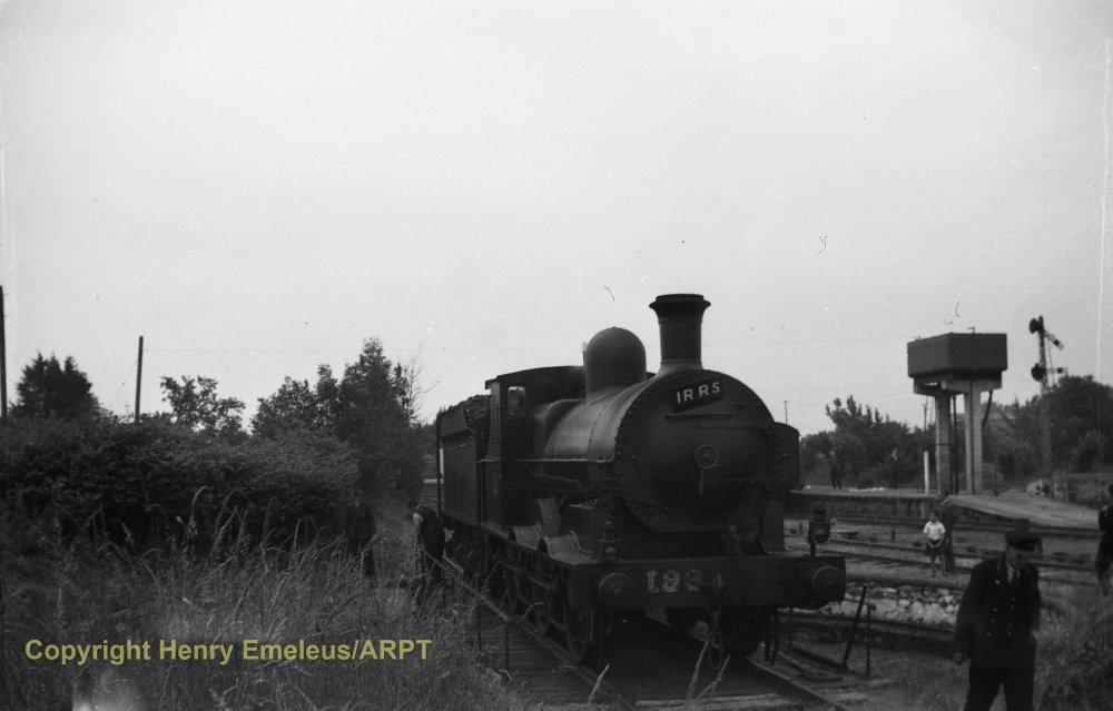 099 CIE 196 Palace East1956, Henry Emeleus' ARPT.jpg