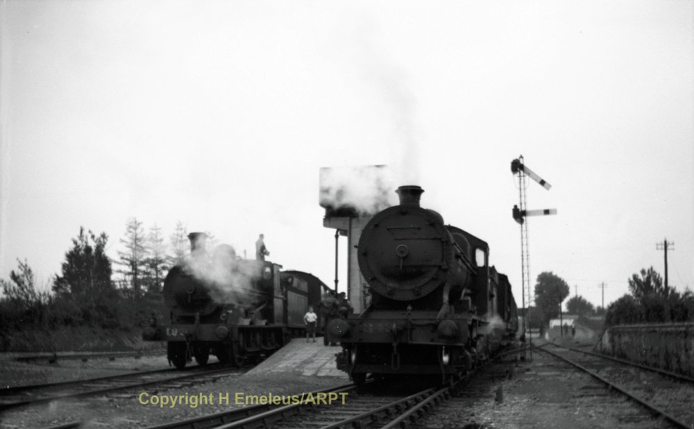 093 CIE 193 GSR 343 locos Palace East 1956 093.jpg