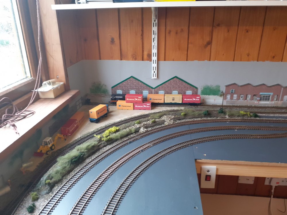 Cutting Photo 2-min.jpg