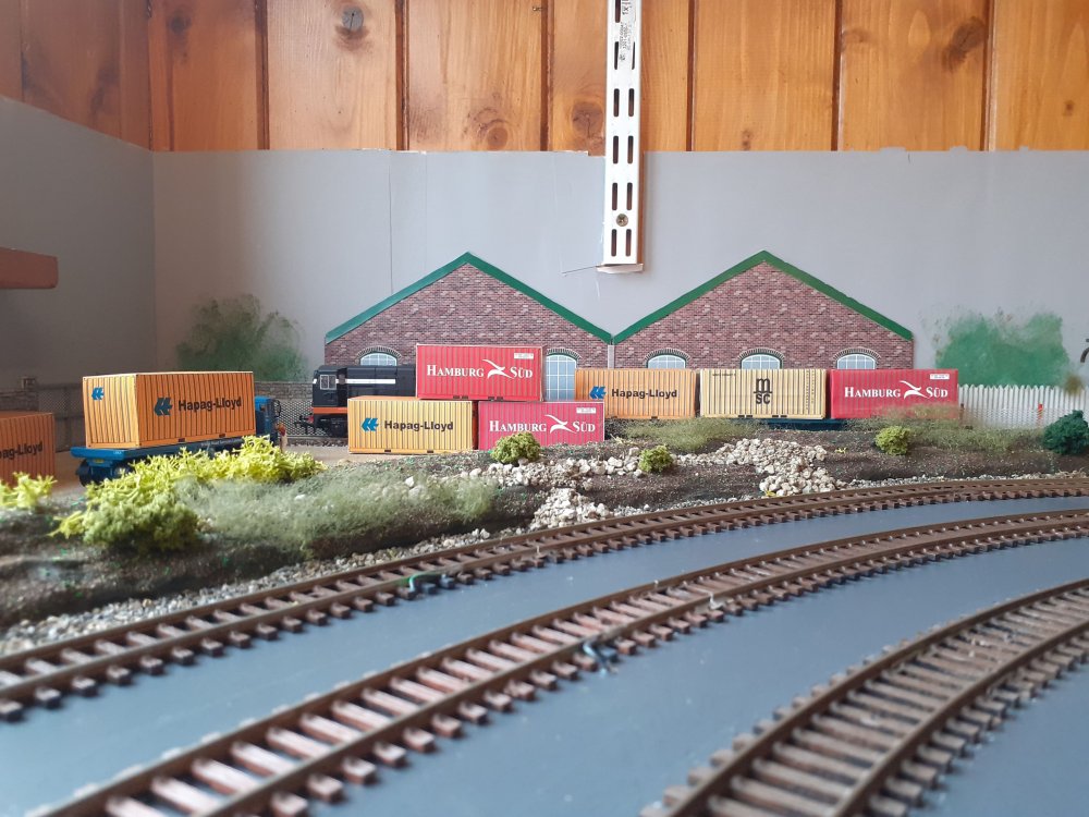 Cutting photo 4-min.jpg