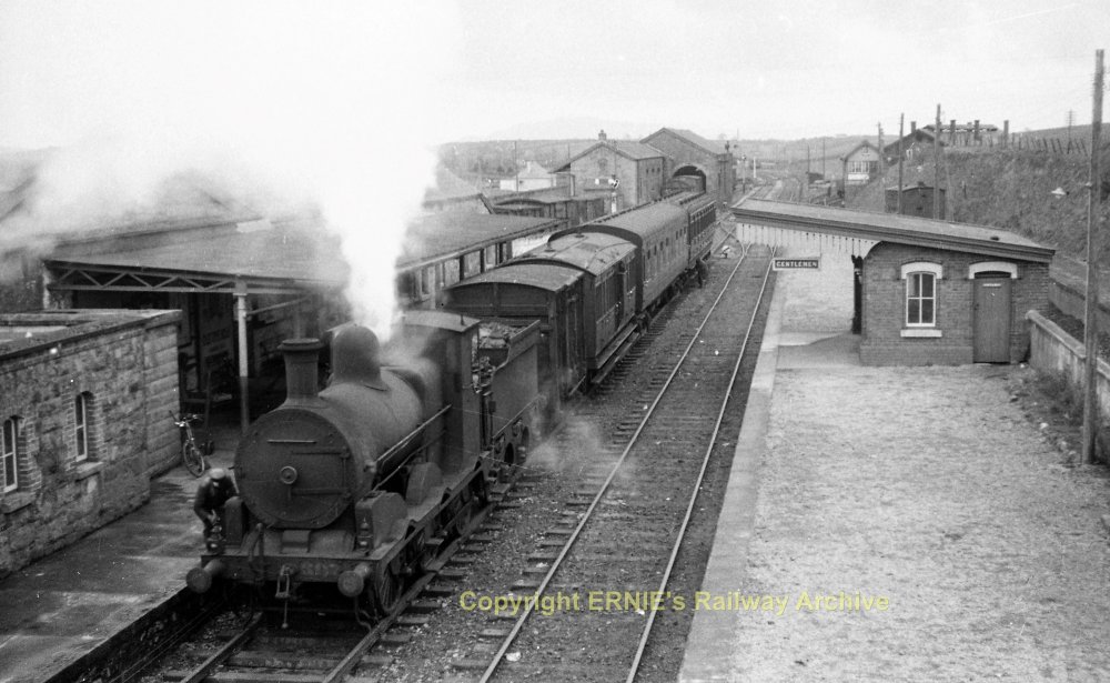 Ballina J19 607 possibly. early 1950'simg033.jpg