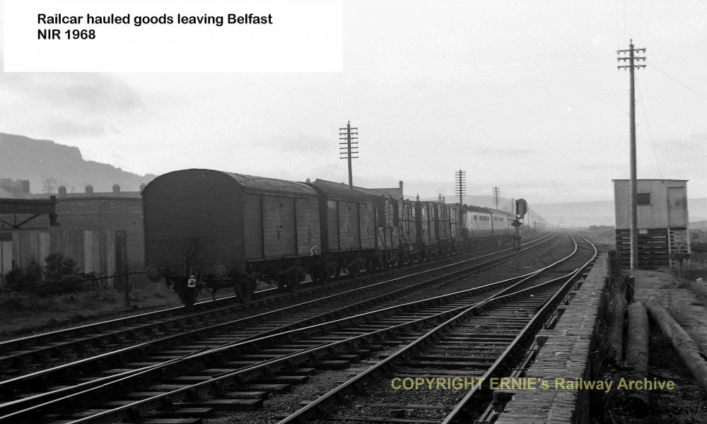 1565192127_NIR1968RailcarhauledGoodslvgBelfast(11).thumb.jpg.aa390e75691f6622cce20c3a3d1f296b.jpg