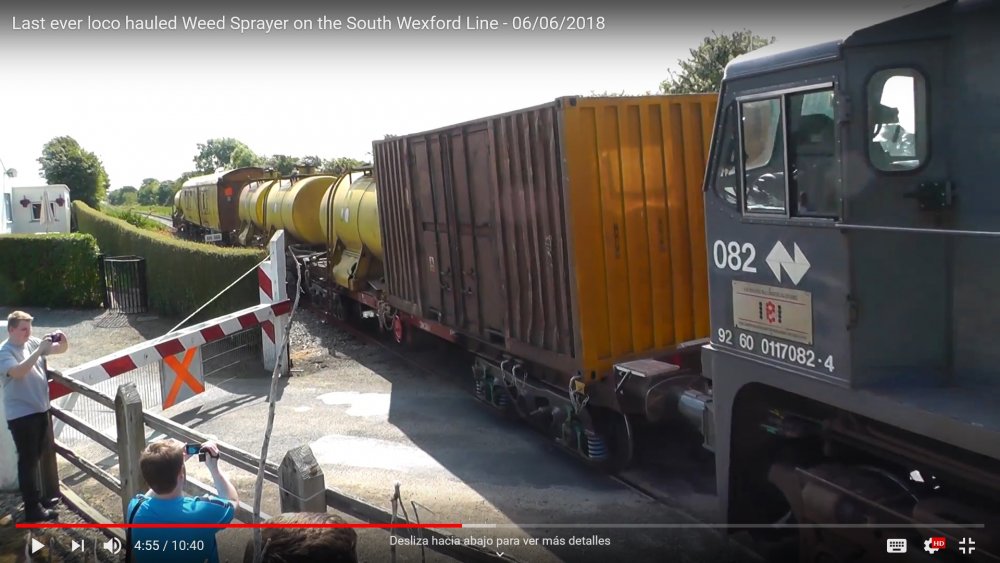 2020-10-17 Irish Rail Weedspray 02.jpg