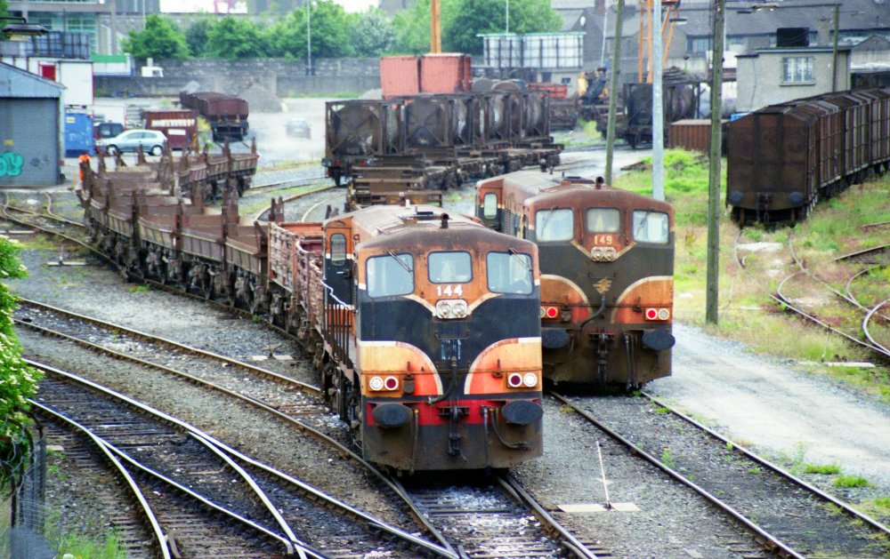 North Wall 144,149 June 2001 a992.jpg