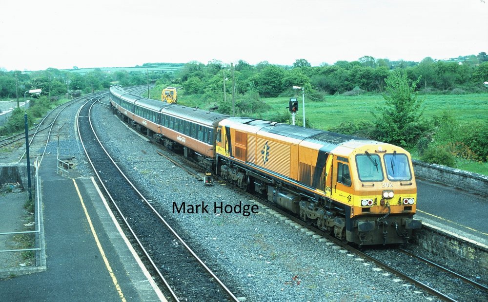 112 18062003 (3).jpg