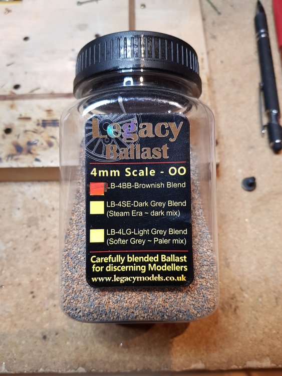 Ballast.thumb.jpg.a40a5a8e0b734dcfbb18c48059cc7bcd.jpg